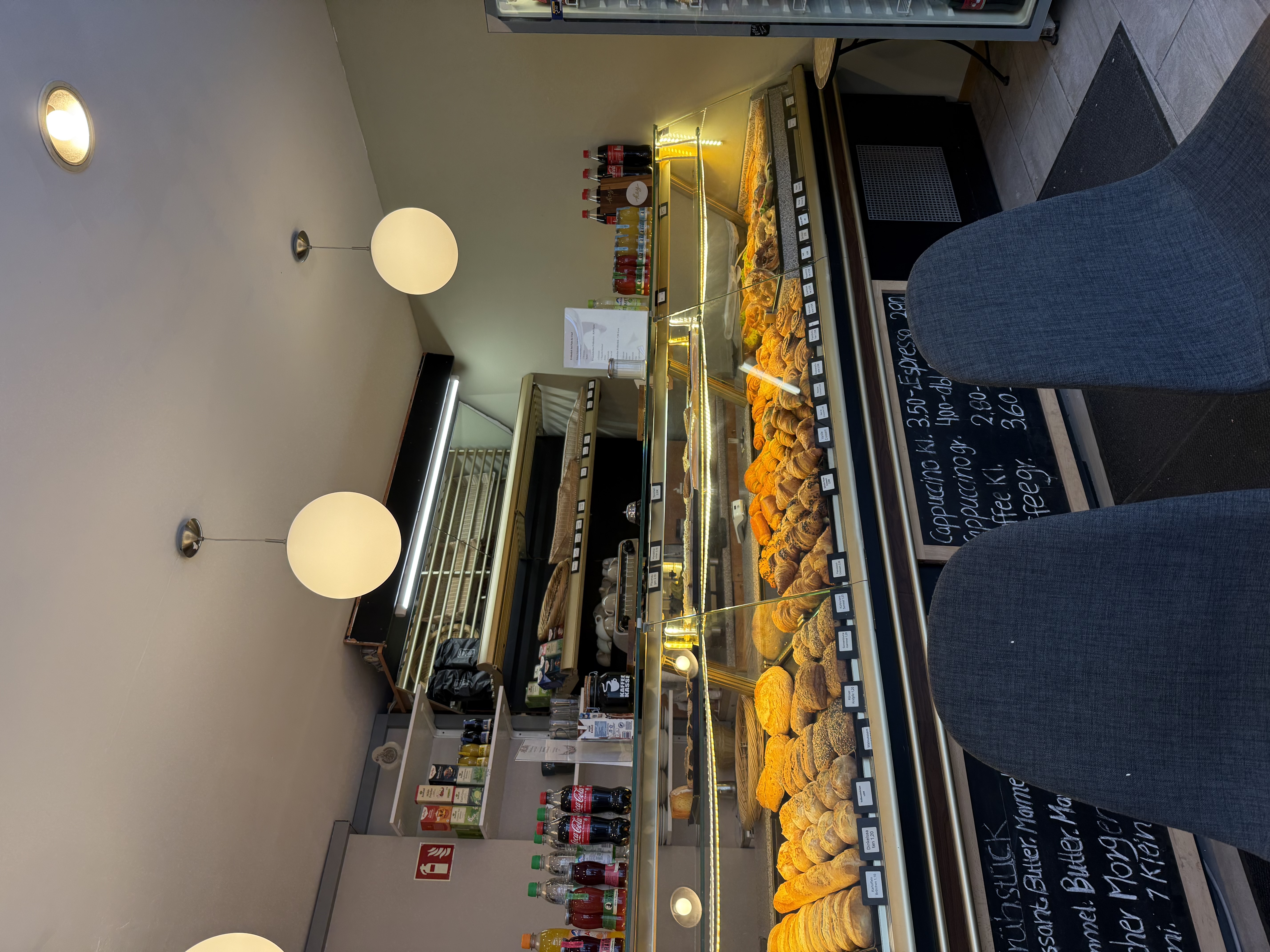 Frische Backwaren in der Auslage